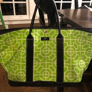 super cute green scout bag